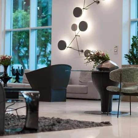 Athenaeum Palace & Luxury